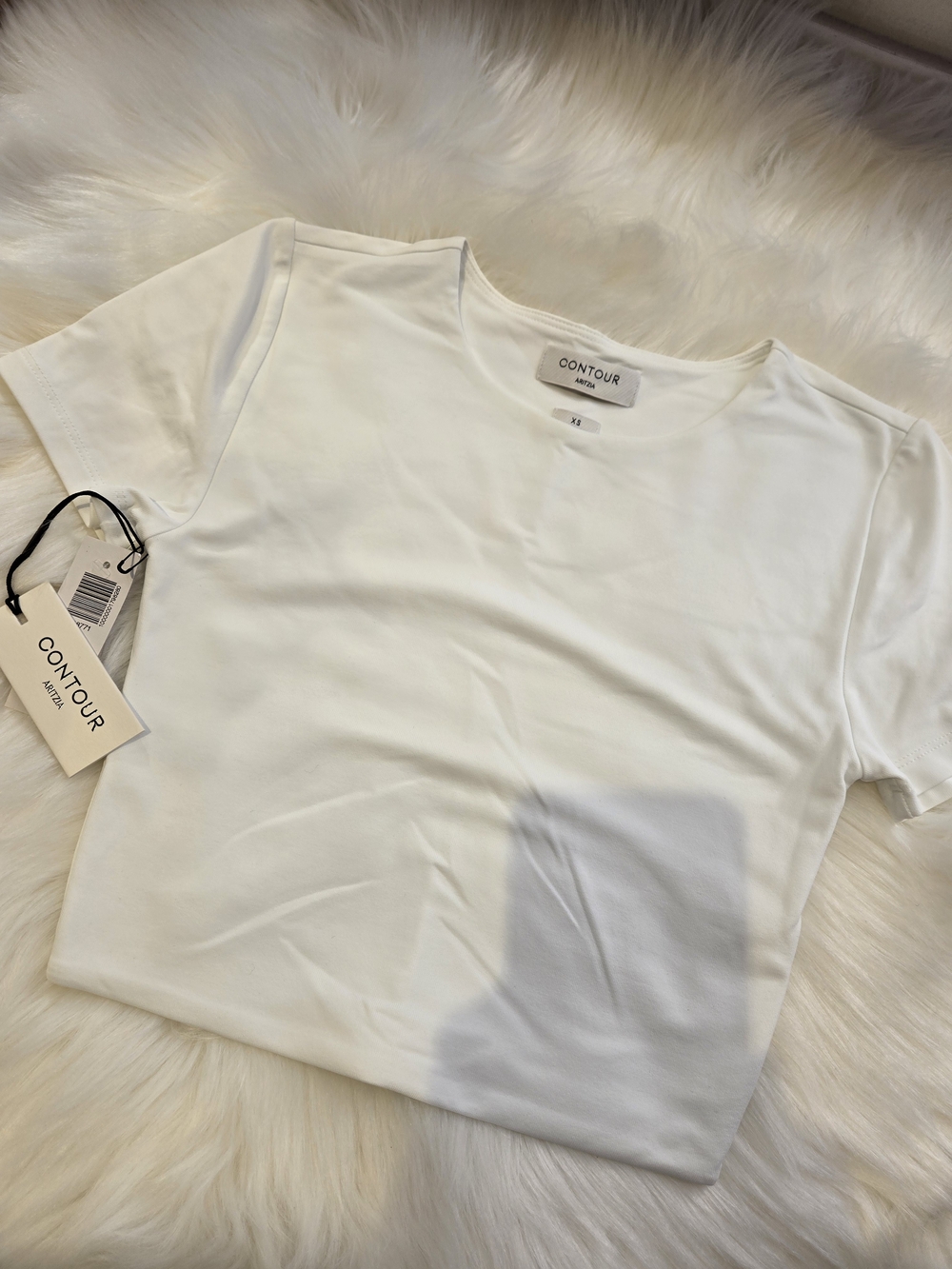 Aritzia Contour White Short Sleeve Crewneck Tee
